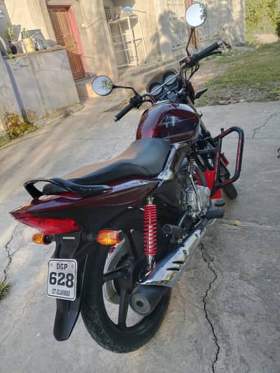 Honda CB125F 2021 model 18000km