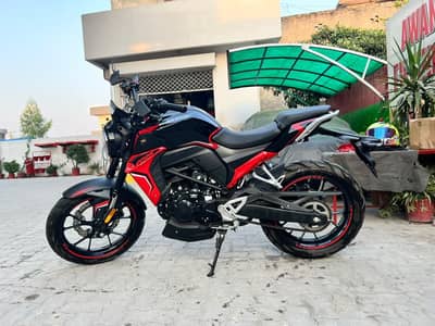 Super Star 200 only 4500 KM Driven