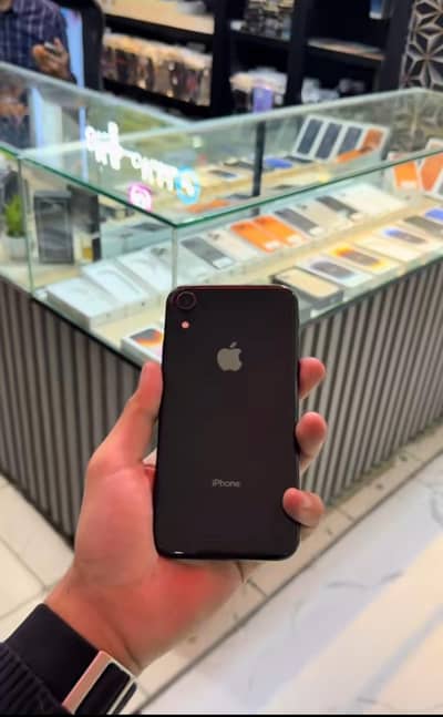 Apple iPhone XR