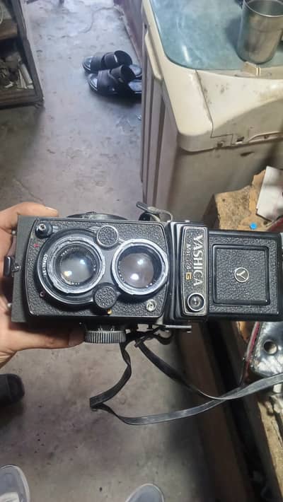 YASHICA 124-G