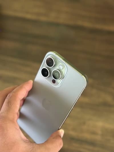 Apple iPhone 15 Pro Max