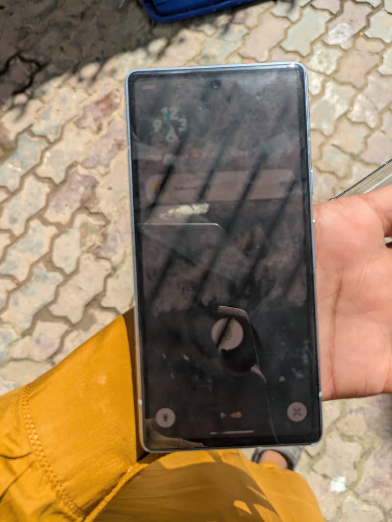 Google Pixel 7a 4