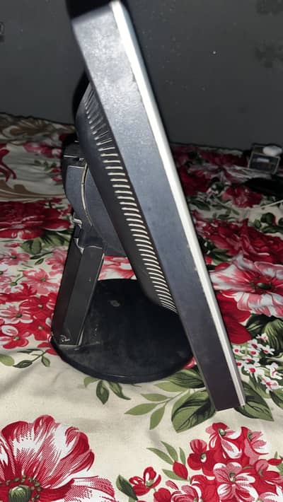 NEC MultiSync LCD1770NX 17" Monitor – Working Condition