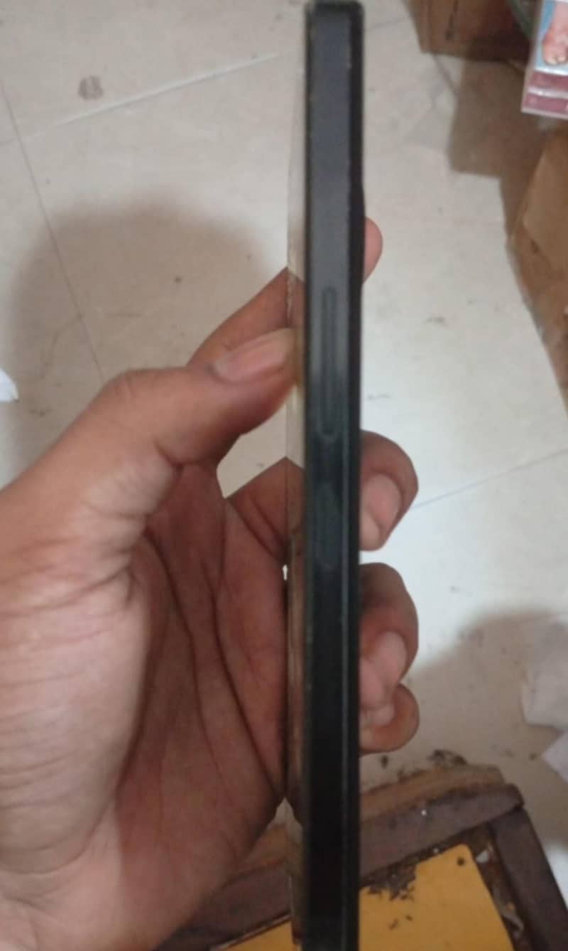 Sharp Aquos Sense7 2
