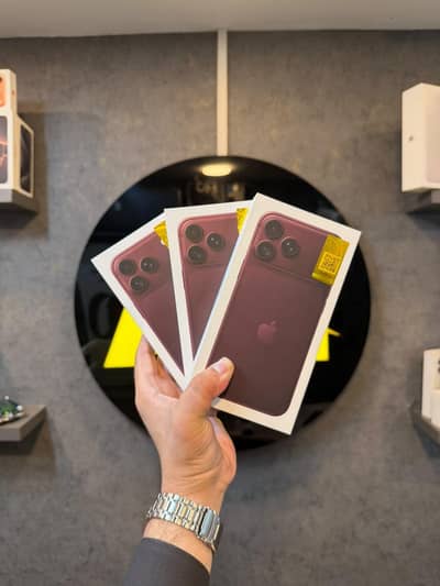 Apple iPhone 18 Pro Max Burgundy 1TB Box Pack Available