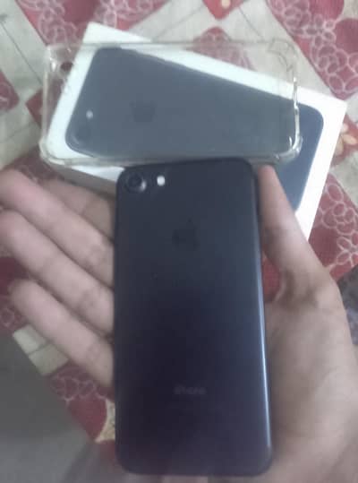 Apple iPhone 7