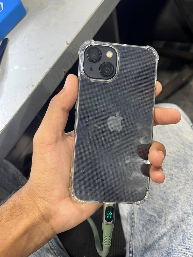 Apple iPhone 13 5