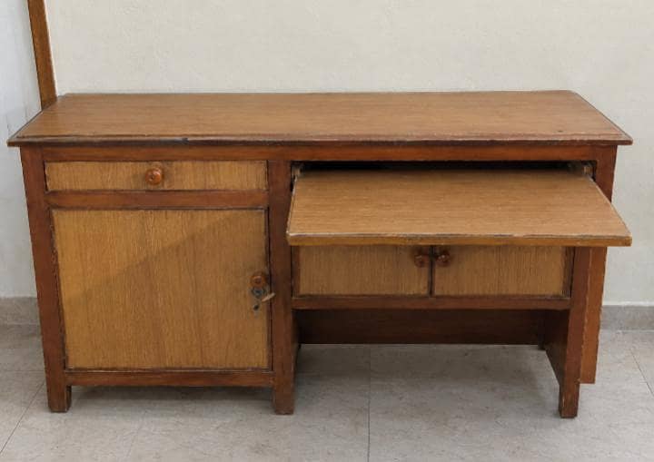 Wooden Computer Table 1