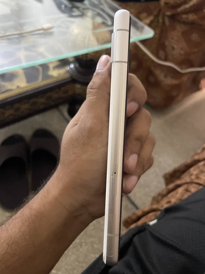 Google Pixel 7a 1