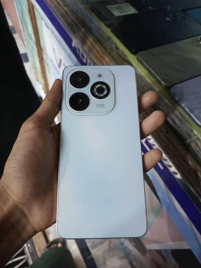 Infinix Smart 8 Pro