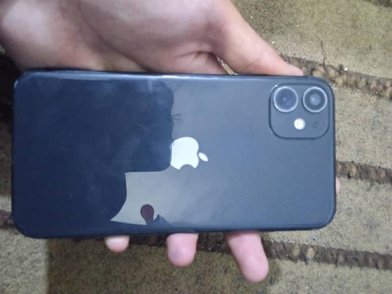 Apple iPhone 11 0
