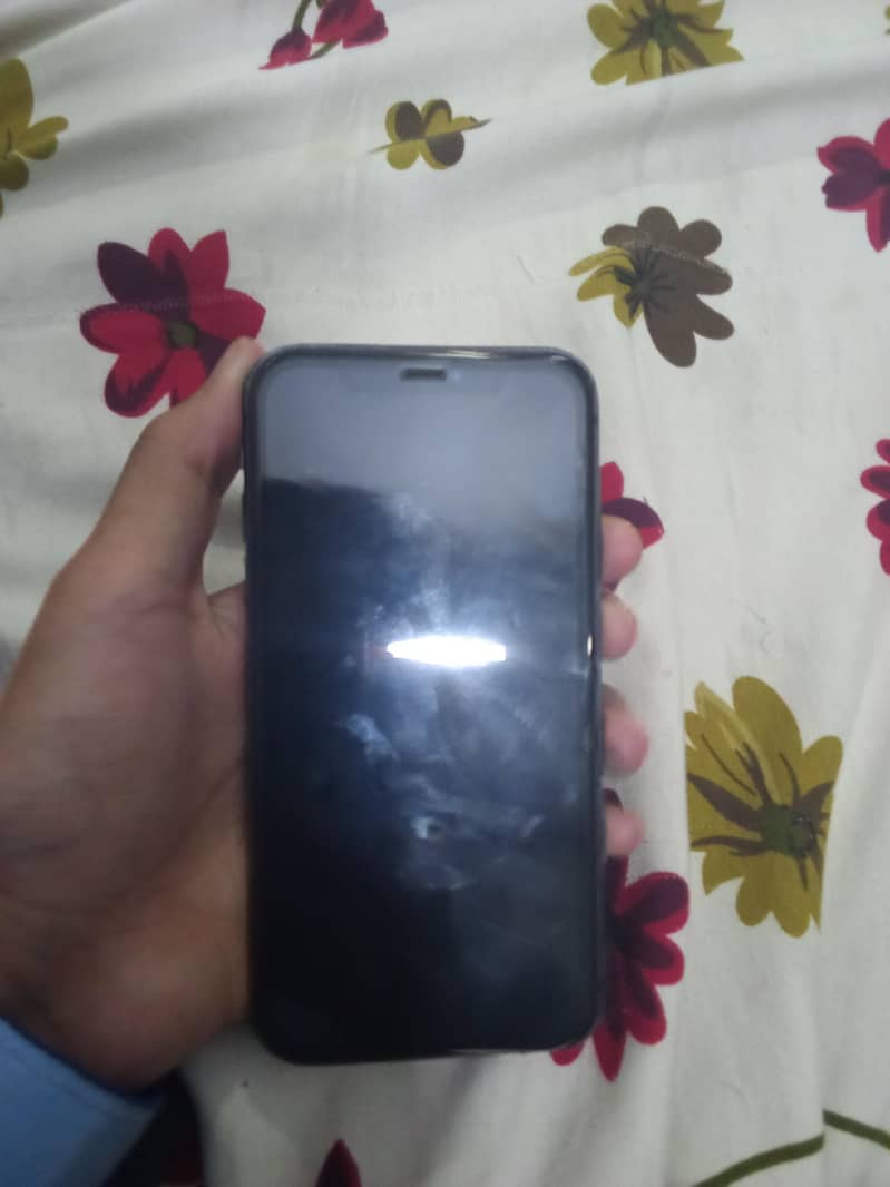 Apple iPhone 11 6
