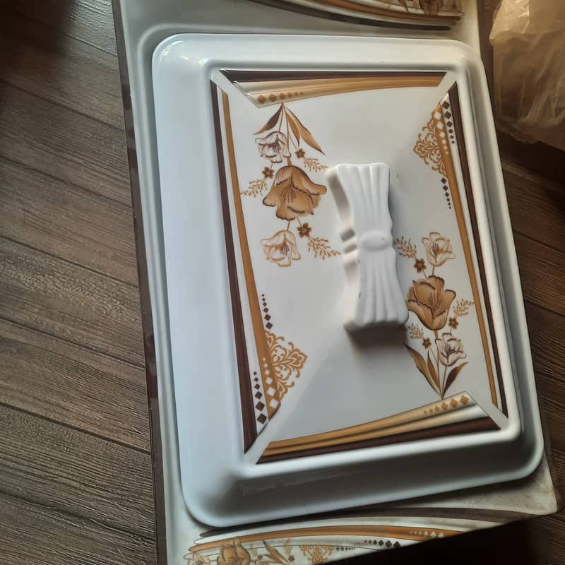 Dinner set 4