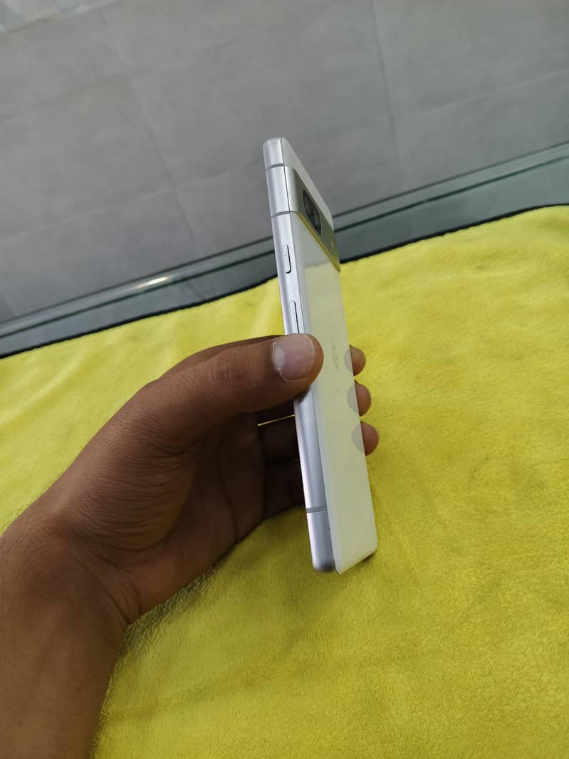 Google Pixel 7a 3