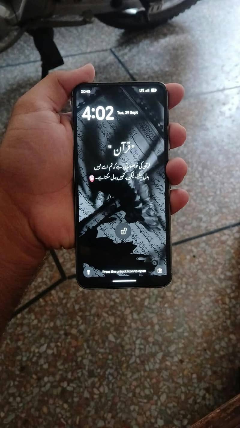 Google Pixel 8 3