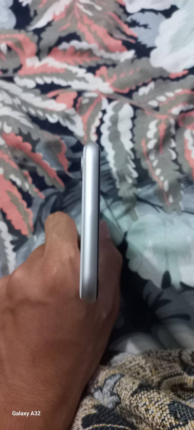 Apple iPhone SE 3