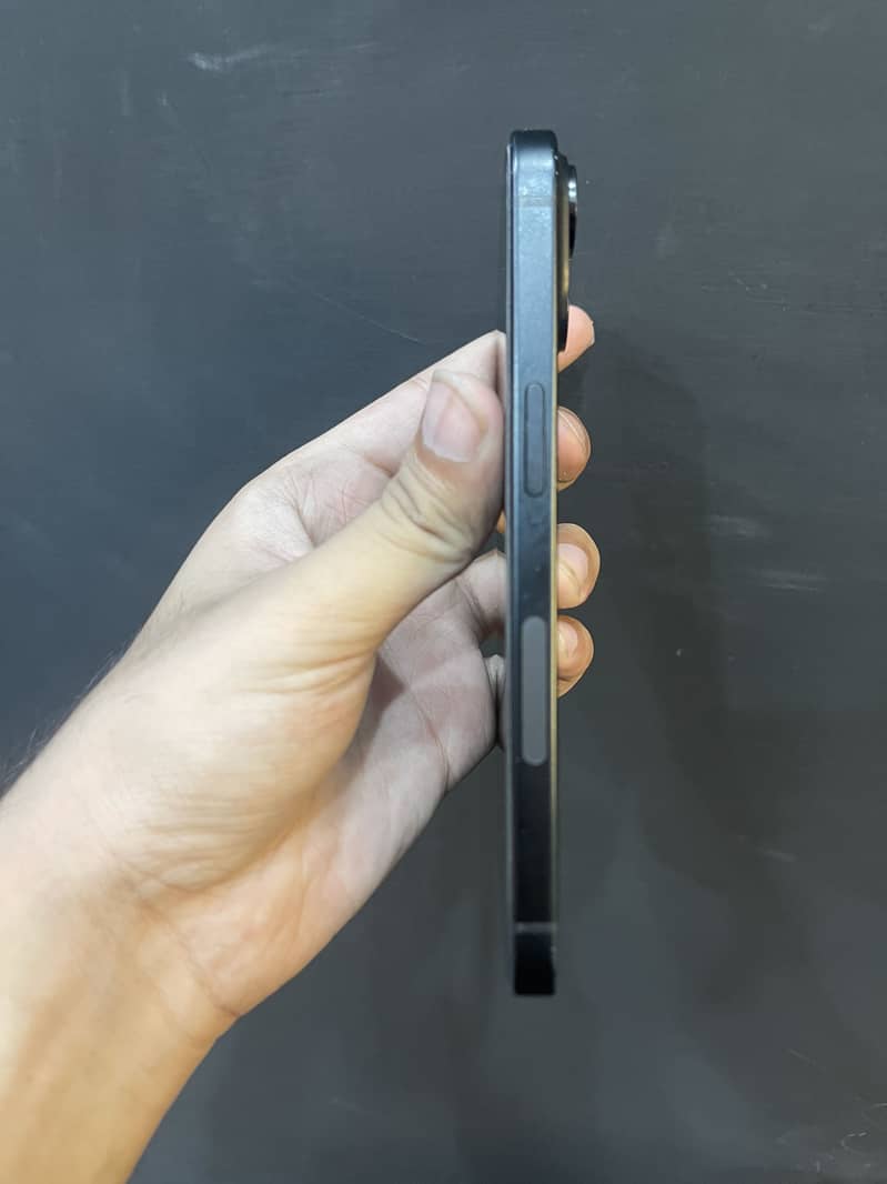 Apple iPhone 15 3
