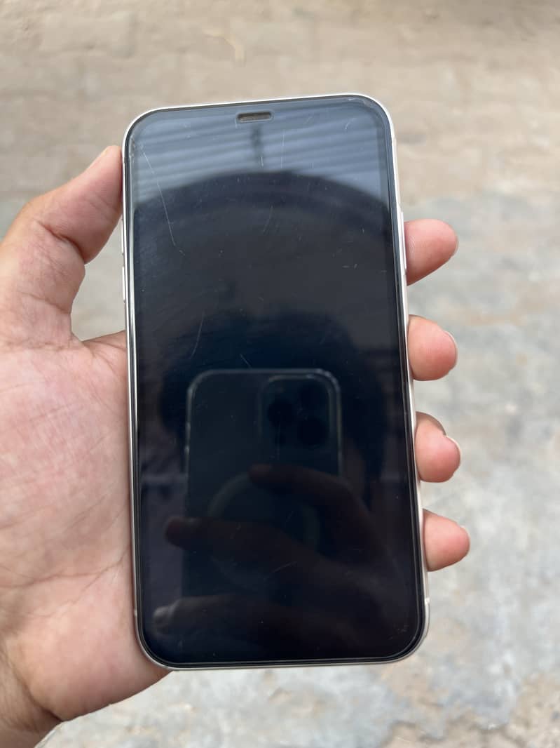 Apple iPhone 11 6