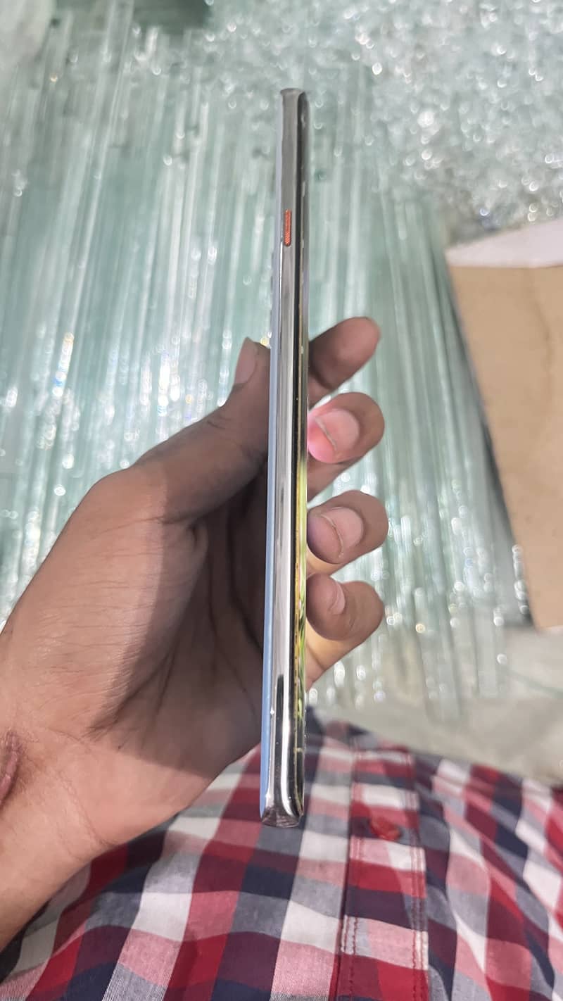 Tecno camon 40 pro 1