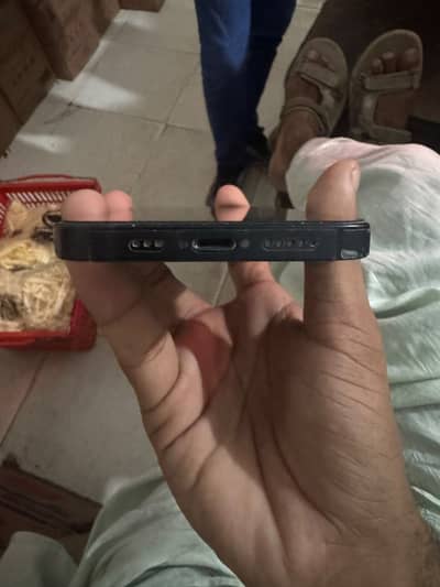 Apple iPhone 14