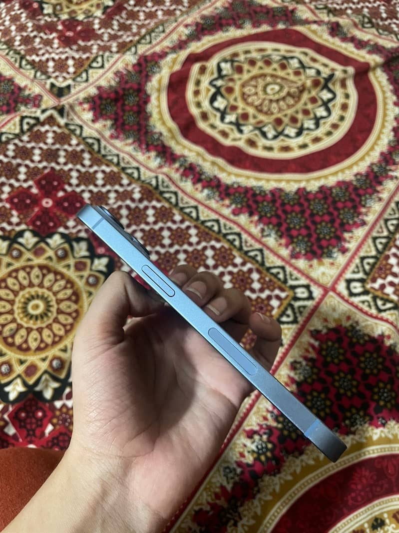 Apple iPhone 14 1