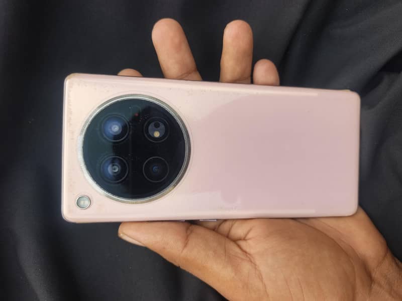 Infinix Zero 40 3