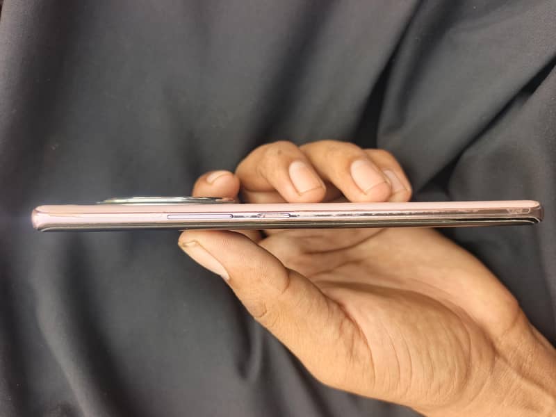 Infinix Zero 40 7