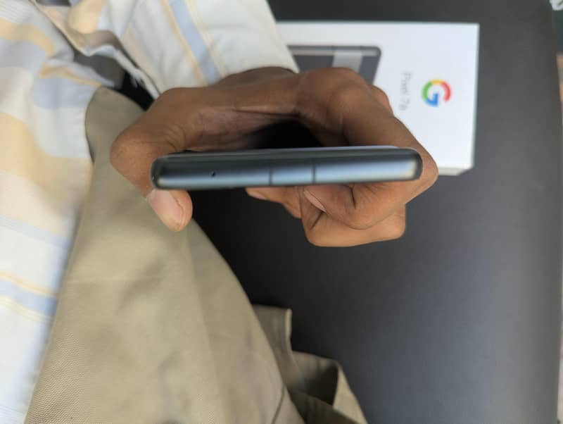 Google Pixel 7a 4