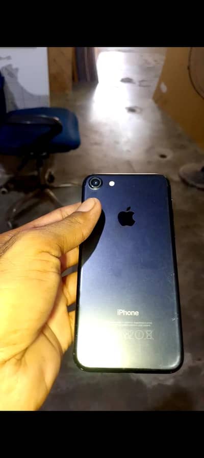 Apple iPhone 7