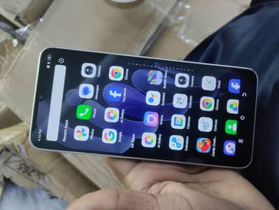 Itel City 100