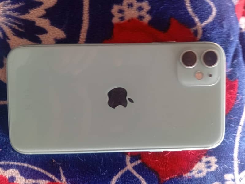 Apple iPhone 11 0