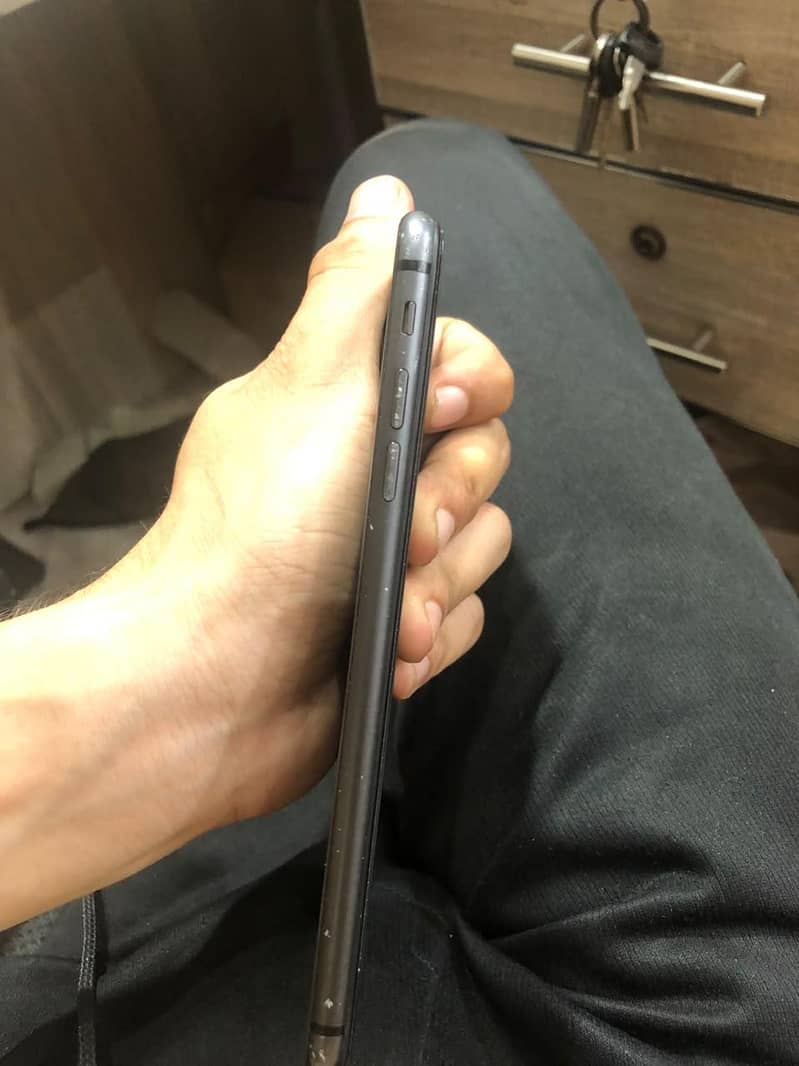 Apple iPhone 8 Plus 2