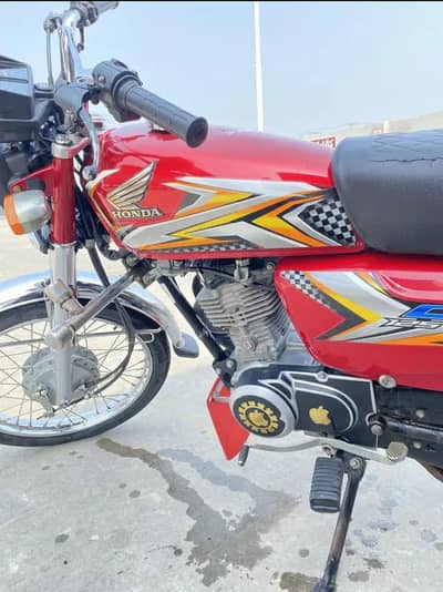 Honda 125 new condition 2025.6