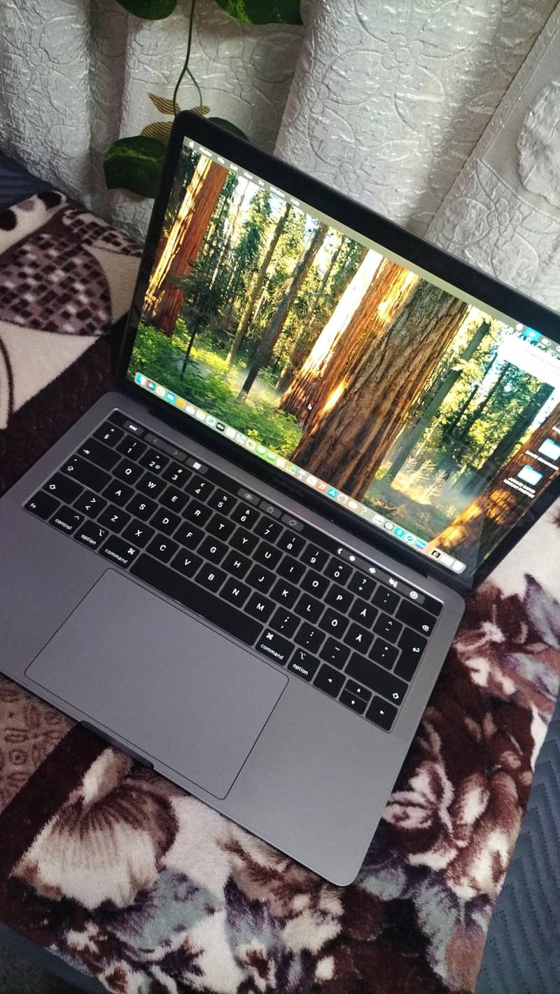 Mackbook pro 1