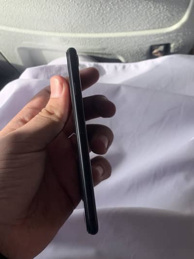 Apple iPhone SE