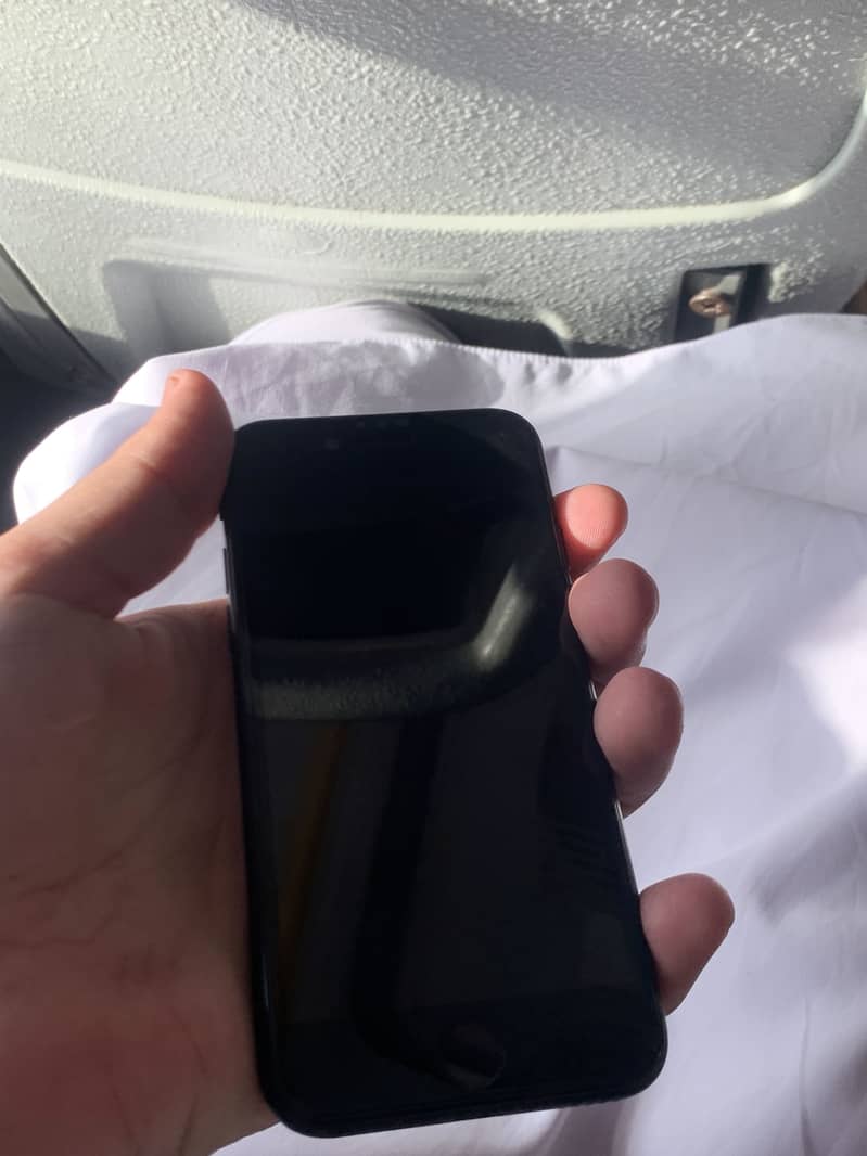 Apple iPhone SE 4
