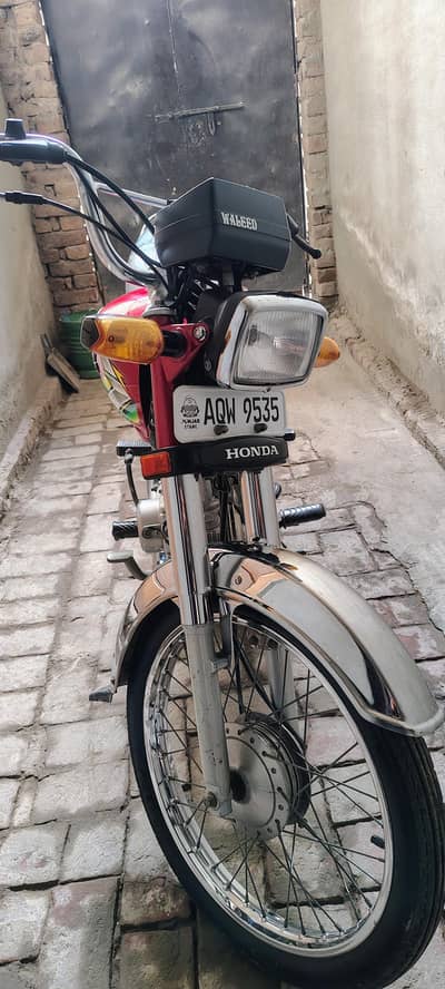 2023 model Honda CD 70 motorcycle urgent forsale time pass wla banda n