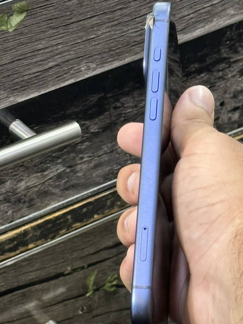 Apple iPhone 17 Pro Max 3