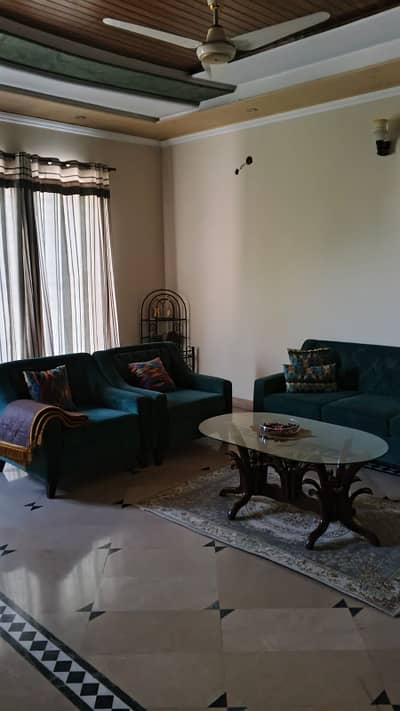10 Marla Investor Rate House Available For Sale