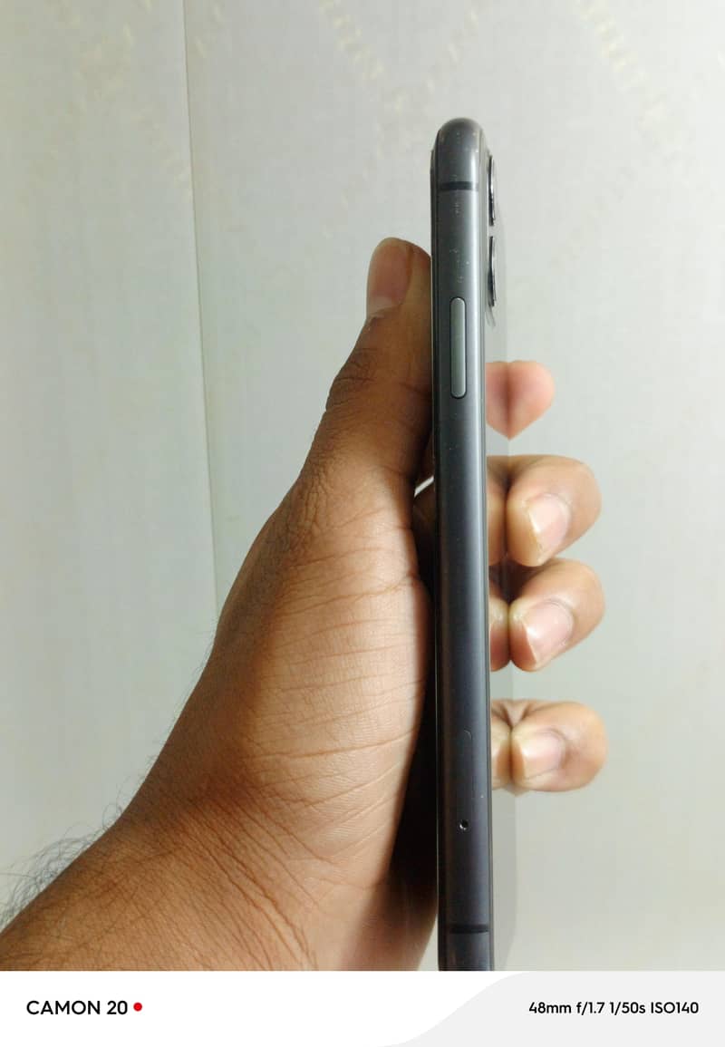 Apple iPhone 11 8