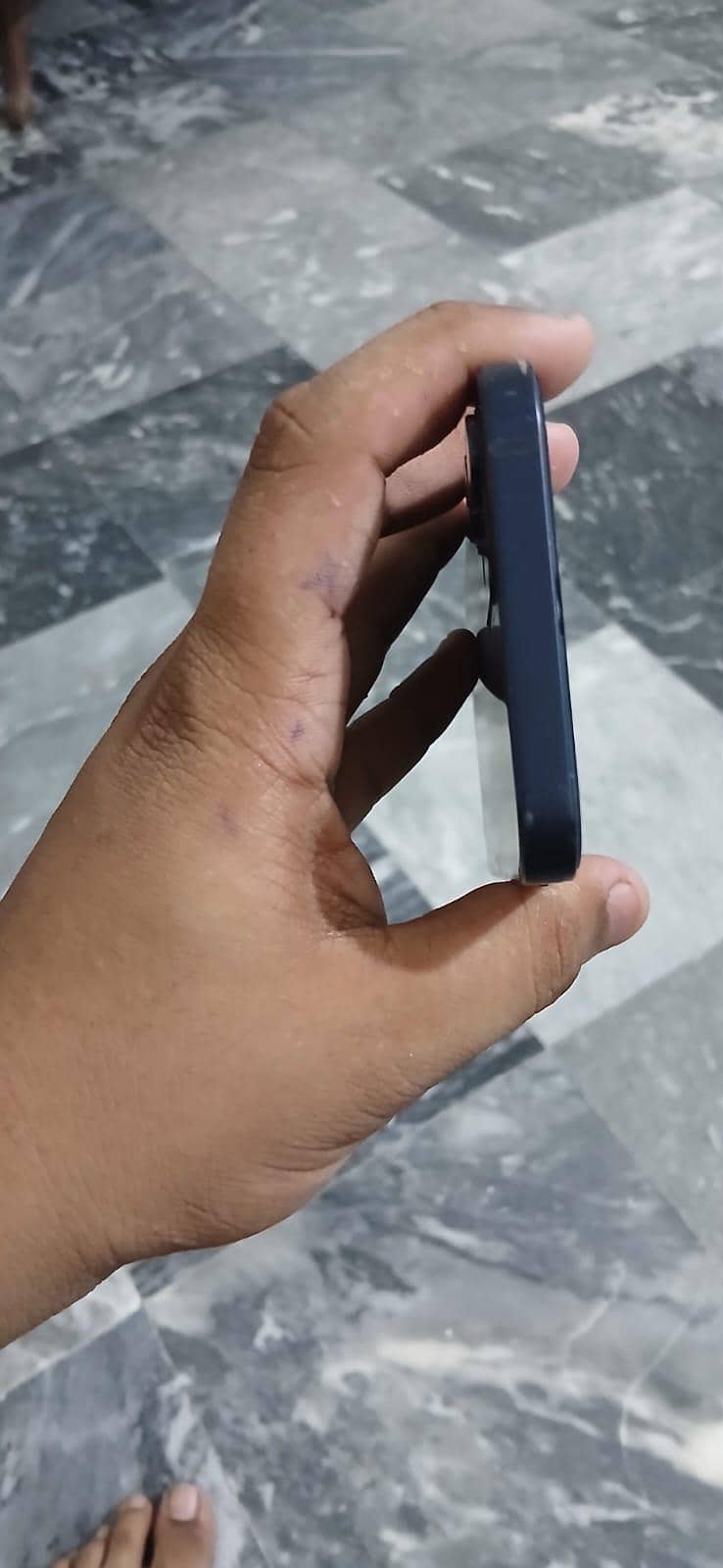 Apple iPhone 12 9