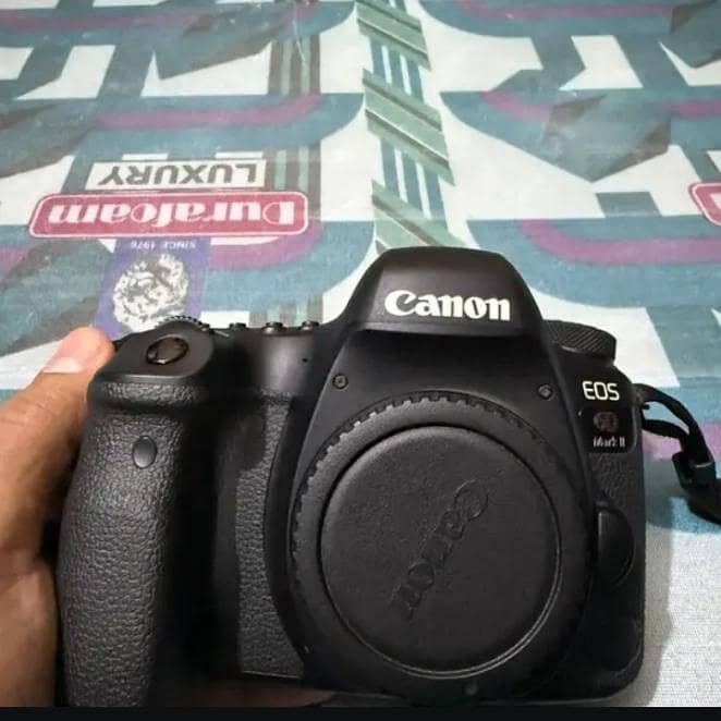 Canon eos 6d mark ll 2