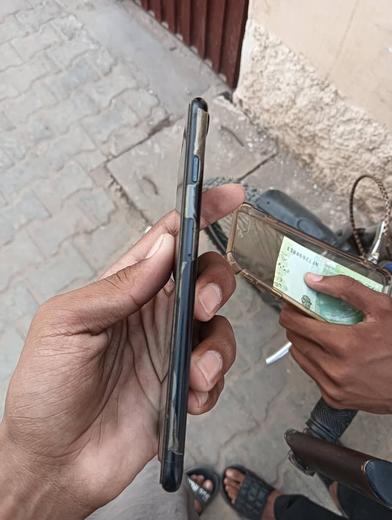 Apple iPhone 7 Plus 10/10 condition 1