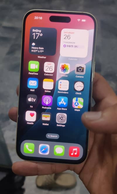 Apple iPhone 15 (256 GB)