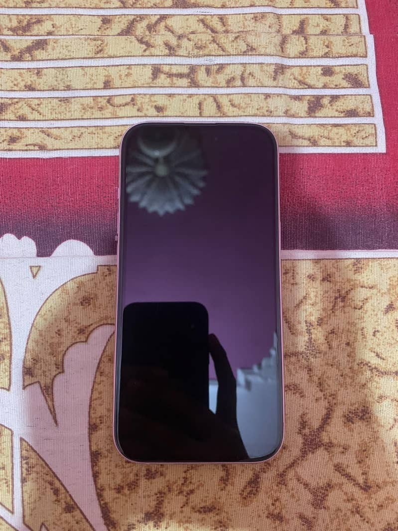IPHONE 15 4