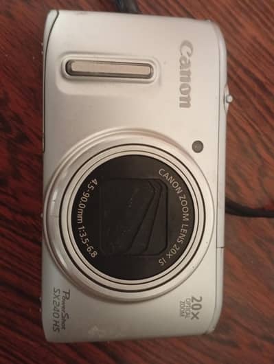 Canon Powershot SX240 HS 20X ZOOM | 1 time Used | Like new