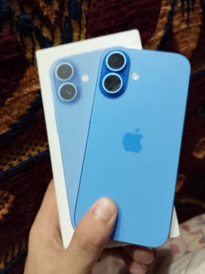 Apple iPhone 16