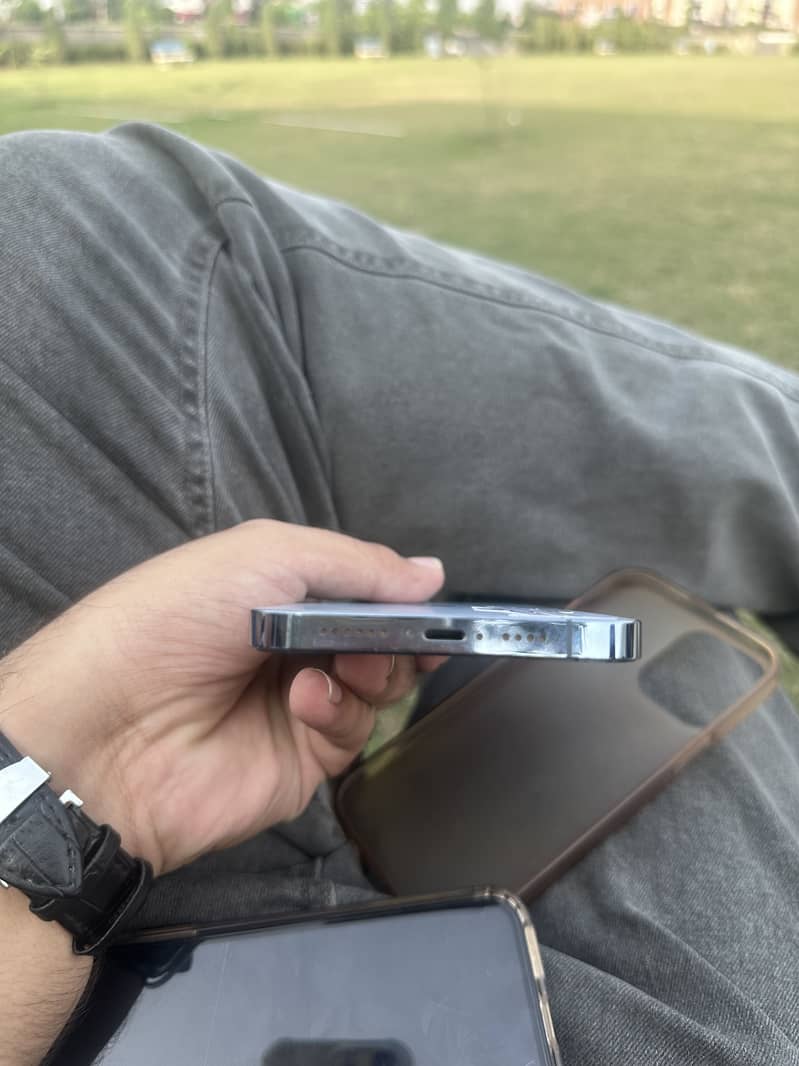 Apple iPhone 13 Pro Max 7