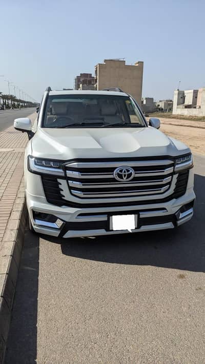 Toyota Land Cruiser LC300  Cygnus 2004 model