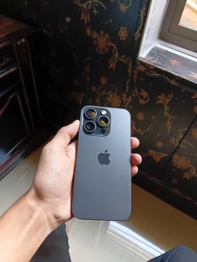 Apple iPhone 15 Pro